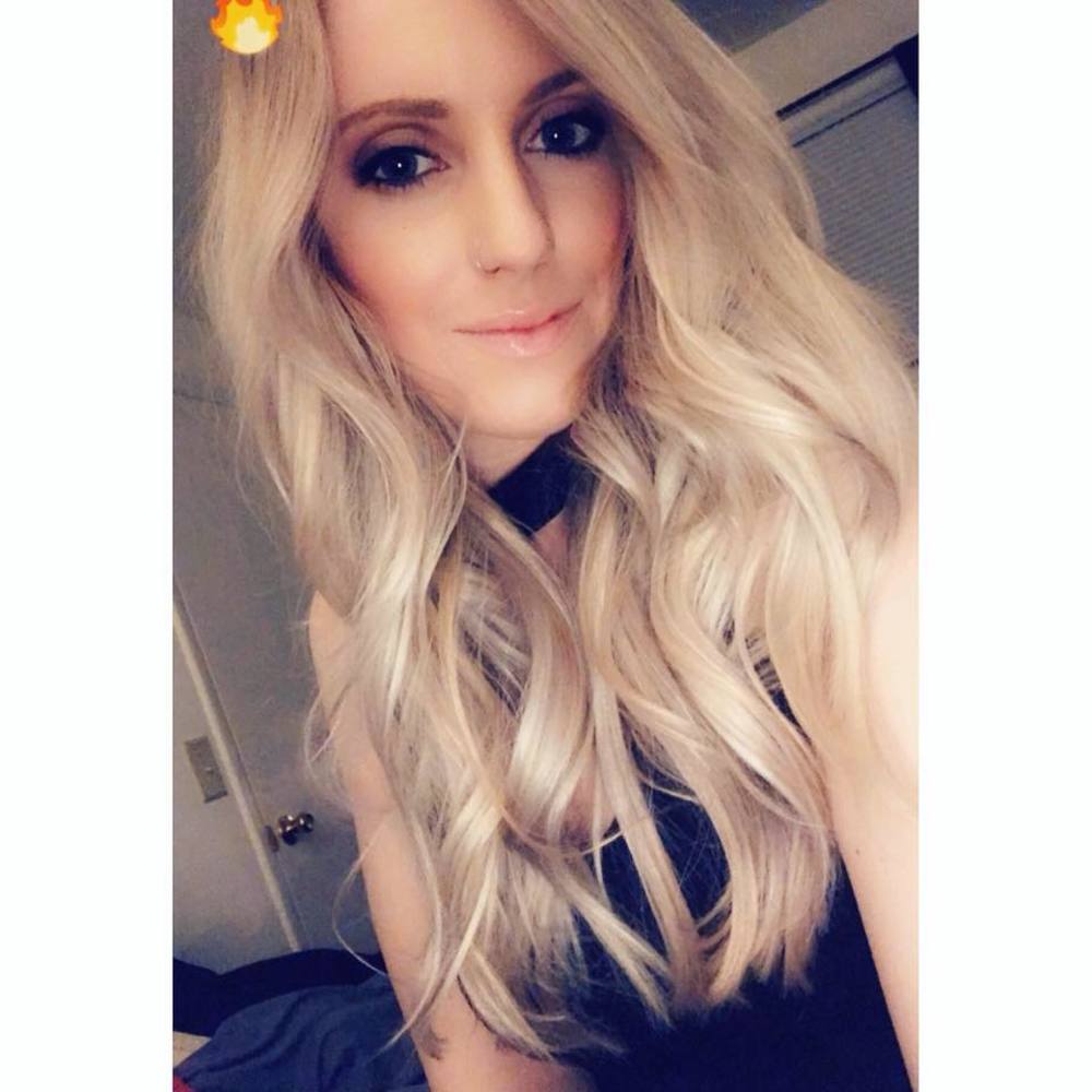 Meet your Posher, Caitlin